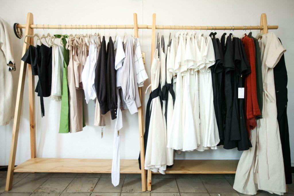 garde-robe minimaliste ATODE Conseil en image